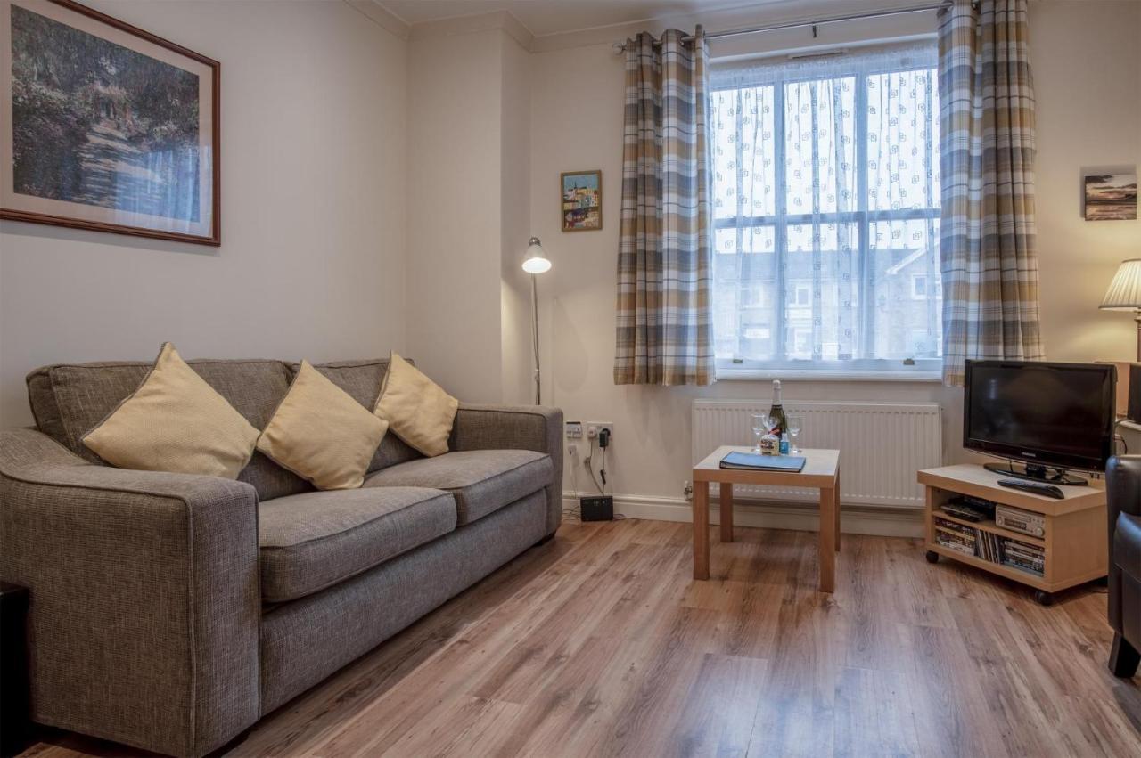 Arcadia - 1 Bedroom Apartment - Tenby Exteriör bild